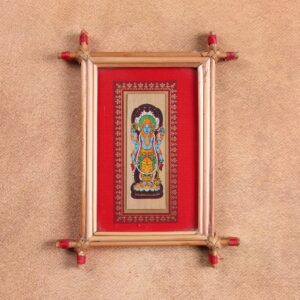 Standing Vishnu Palm Leaf Art – Traditional Tala Patra Chitra Wall Hanging